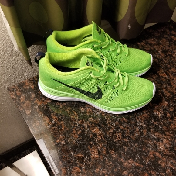 nike flyknit lunar 1 mens